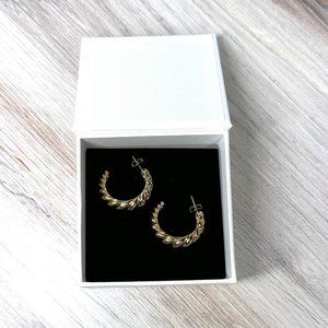 Mejuri Gold Large Croissant Dôme Hoops Earrings NWT